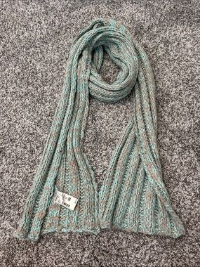 NWT Aeropostale Two-Tone Knit Scarf in Aqua & Taupe